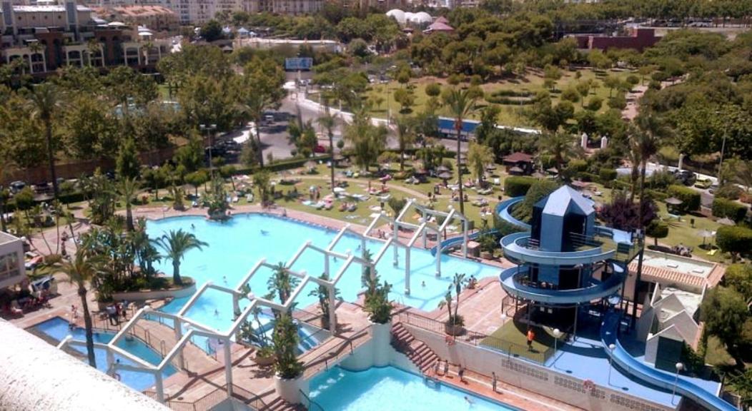 Precioso Apartamento Frente Al Mar Benalbeach Apartment เบนัลมาเดนา ภายนอก รูปภาพ