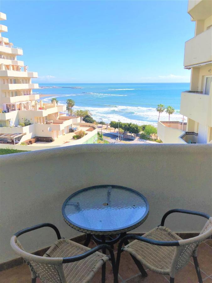 Precioso Apartamento Frente Al Mar Benalbeach Apartment เบนัลมาเดนา ภายนอก รูปภาพ