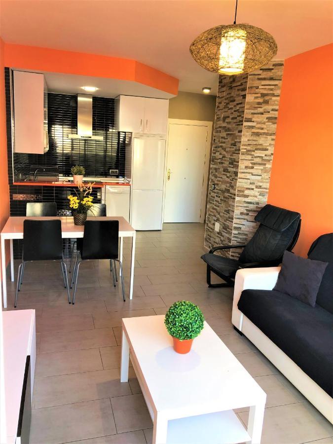 Precioso Apartamento Frente Al Mar Benalbeach Apartment เบนัลมาเดนา ภายนอก รูปภาพ