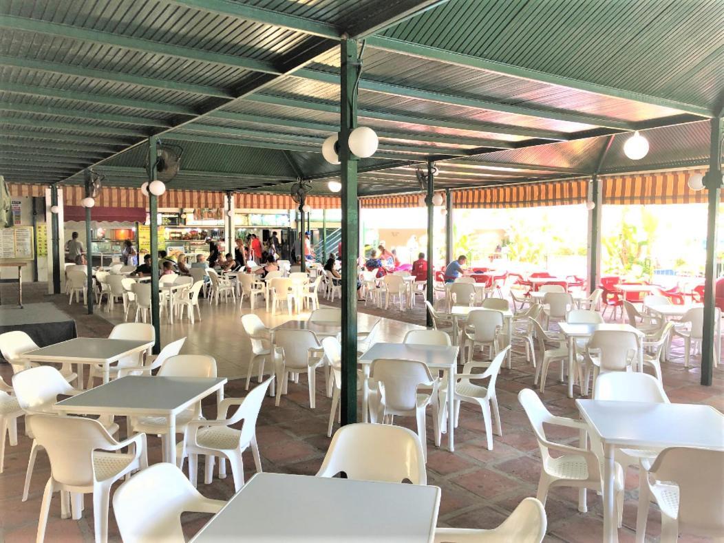 Precioso Apartamento Frente Al Mar Benalbeach Apartment เบนัลมาเดนา ภายนอก รูปภาพ